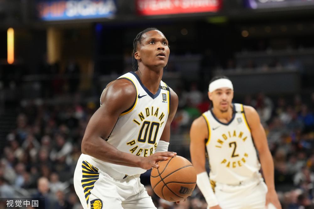 经在进攻端 经在进攻端