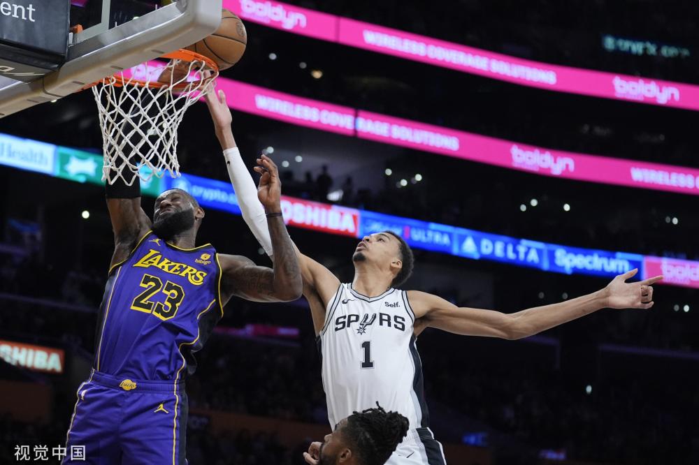 致力于与国 致力于与国